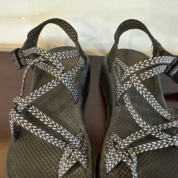 Chaco Hiking Sandals Womens Sz 9 Classic Strappy Multicolor Buckle Hook 7 Loop - Picture 8 of 11